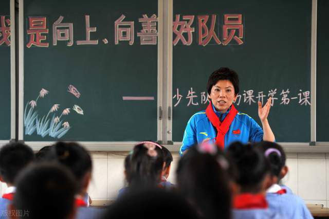 然而，切尔西在转会市场上的可用资金有限，无法确保他们遵守欧足联的财政公平法案。